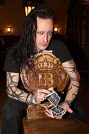 &bdquo;THE STRANGE MAGIC TOUR&ldquo;. Dan Sperry - Der Schock-Illusionist am 24.04.2018 auf Solotournee im Circus Krone (&copy;Foto: Martin Schmitz)